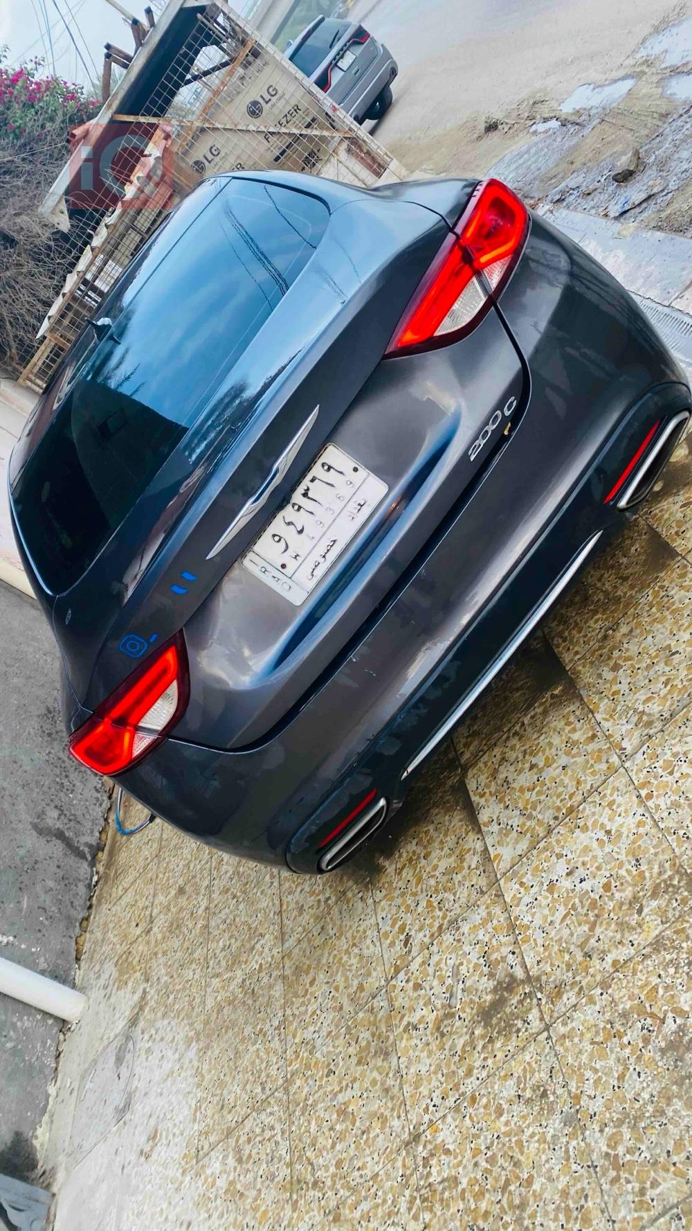 Chrysler 200